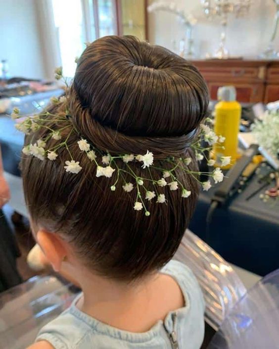 Tender And Creative Flower Girl Hairstyles 2023