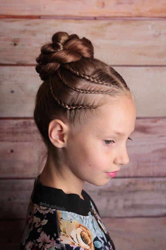 What Are the Stylish Hairstyles for Little Girls?