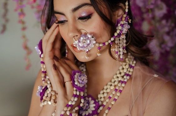 Amazing Floral Jewellery Pieces For Brides-to-be 2023