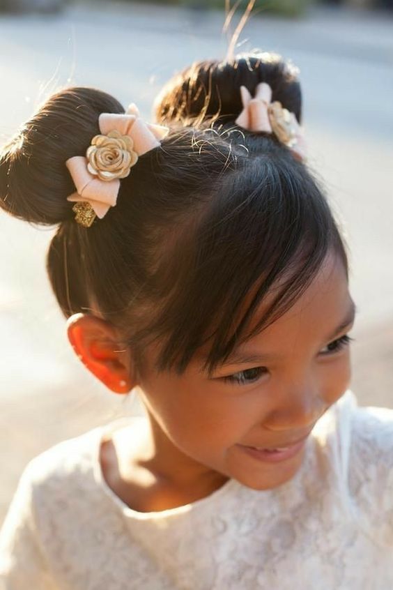 What Are the Stylish Hairstyles for Little Girls?